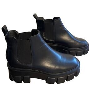 Nasty Gal Cleated Chunky Chelsea Platform Boots Black Casual Goth Punk